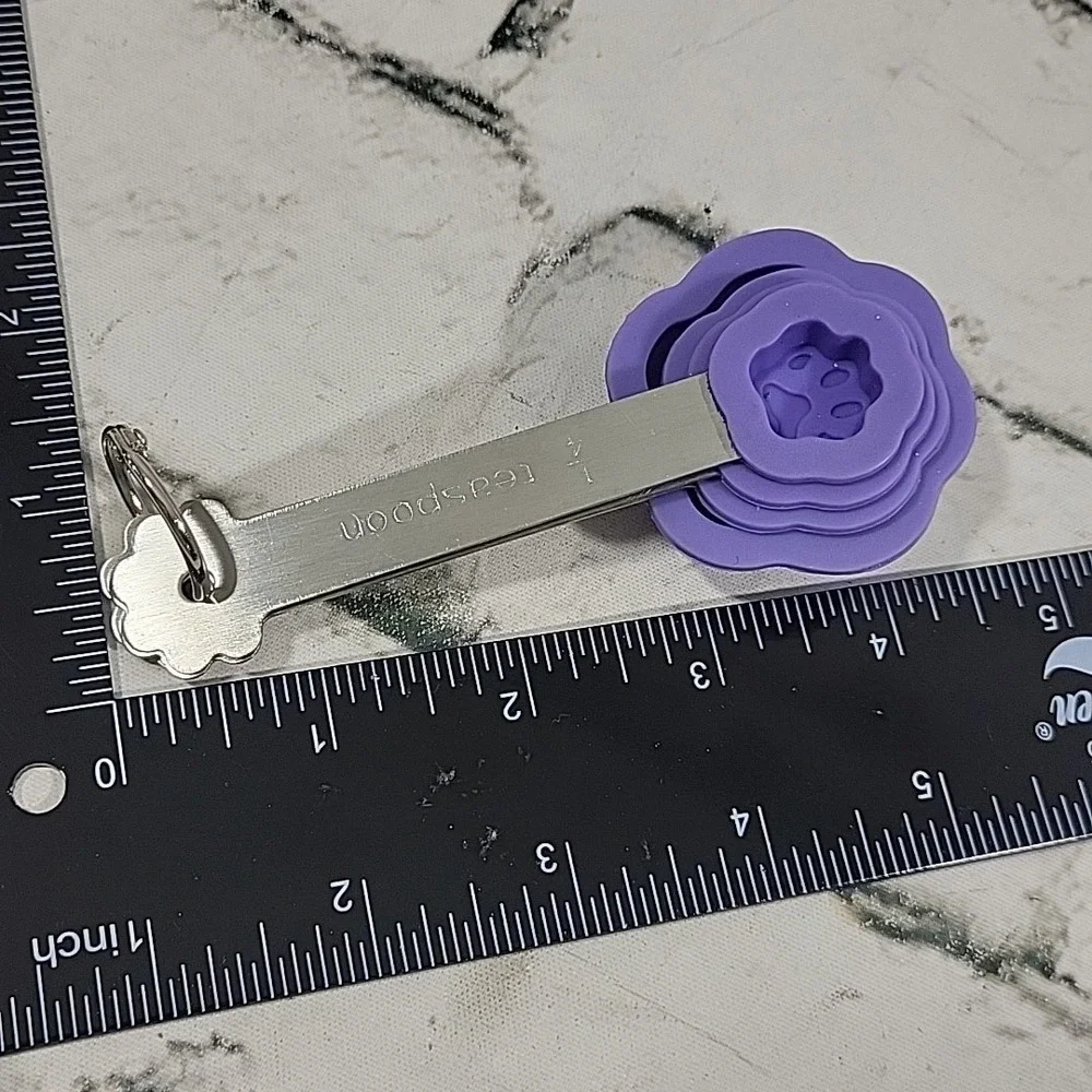 Eminent Love Measuring Spoon Set Purple Silicone Paw Print Dog/Cat Lover Kitchen